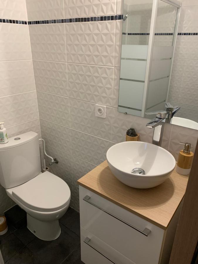 Studio Vue Mer /Parking Privatif Saint-Raphael  Ngoại thất bức ảnh